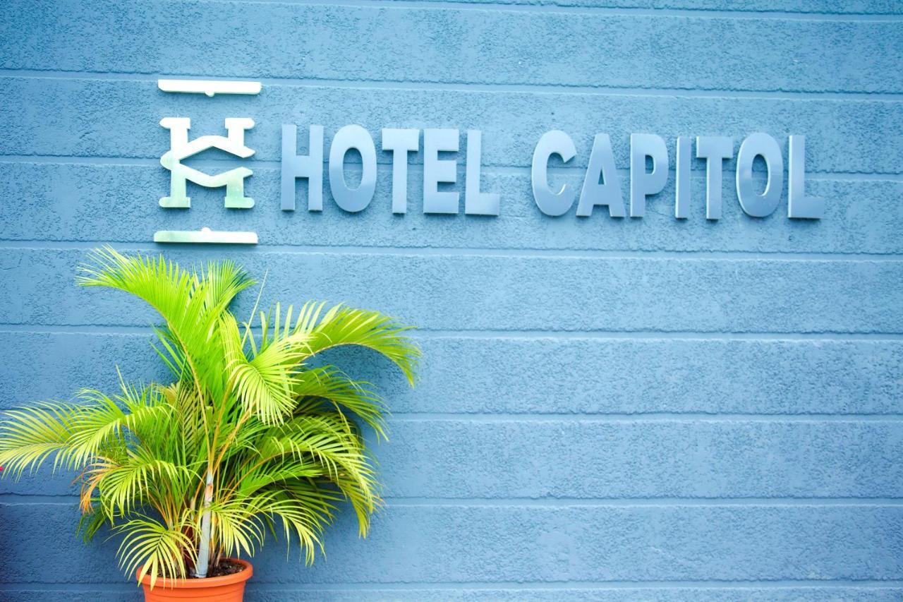 Hotel Capitol Ikeja Buitenkant foto